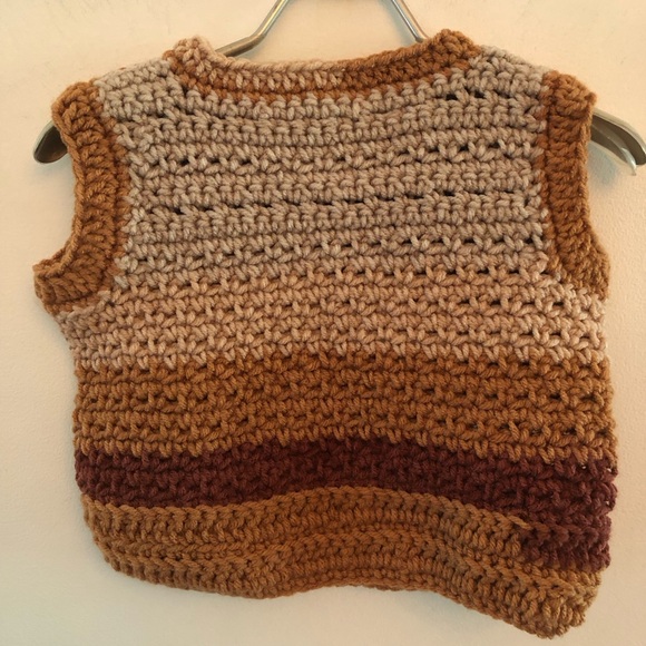 Vintage Handknit sweater vest - Picture 2 of 3